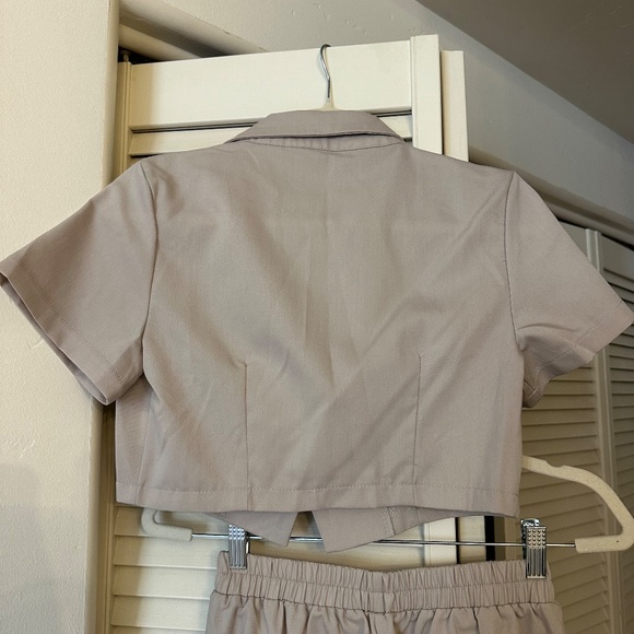 Khaki - Short Sleeve Collared Crop Top & Joggers Set - S - Picture 5 of 7